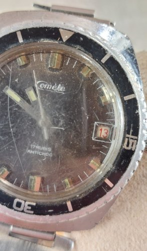 Ancienne montre de plongée mécanique, Comète Besançon