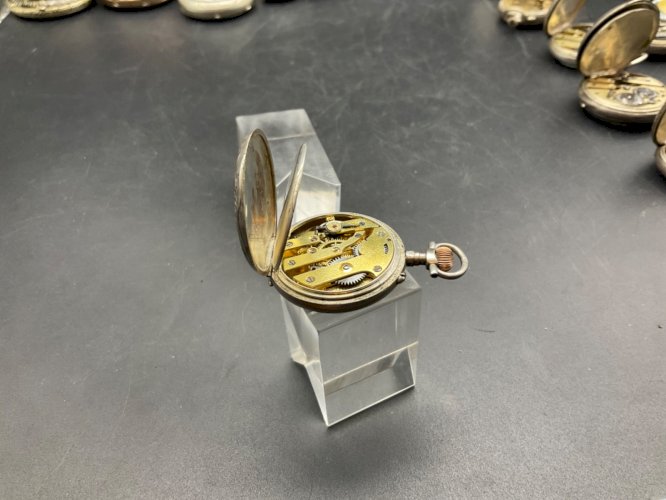 Ancienne Montre Gousset châtelaine ARGENT .