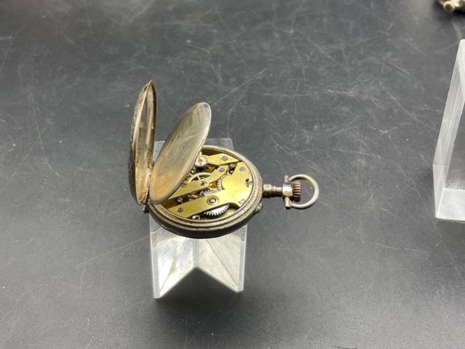 Ancienne Montre Gousset châtelaine ARGENT .