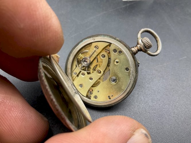 Ancienne Montre Gousset régulateur ARGENT .