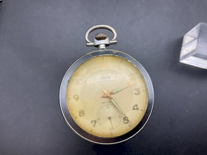 Ancienne Montre Gousset régulateur chronomètre ZEDON .