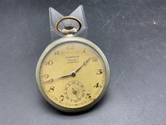 Ancienne Montre Gousset régulateur DOMINA .