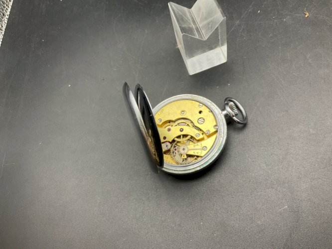 Ancienne Montre Gousset régulateur LIP .