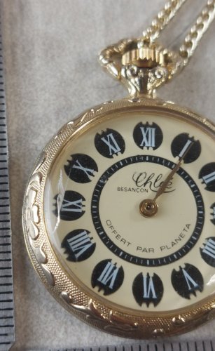 Ancienne montre mécanique gousset, Chloé