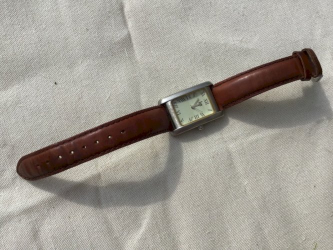 Ancienne Montre Mécanique LIP À RÉVISER BRACELET CUIR