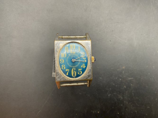 ANCIENNE MONTRE MÉCANIQUE MATY ART DÉCO TANKS.