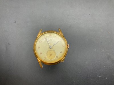 ANCIENNE MONTRE MÉCANIQUE OLMA .