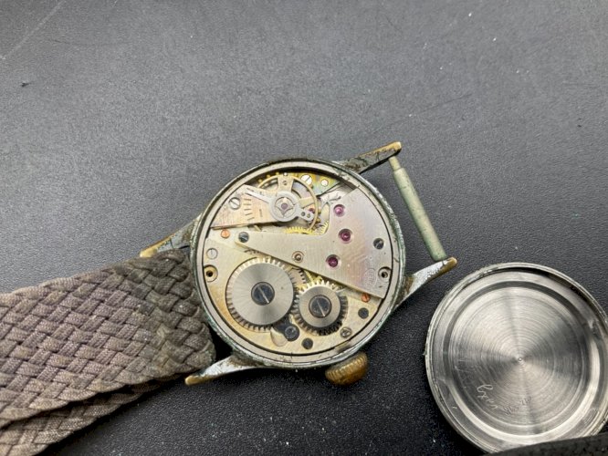 ANCIENNE MONTRE MÉCANIQUE SÉLECT WATCH