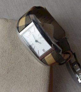 Ancienne montre Quartz, Burberry BU1076 ^