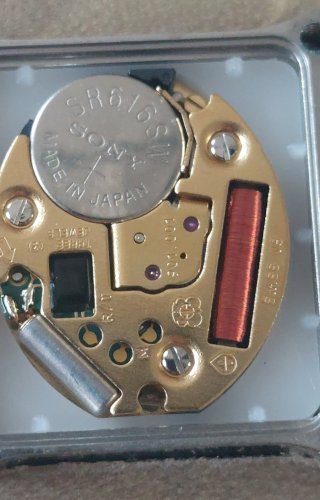 Ancienne montre Quartz, Burberry BU4002 ^