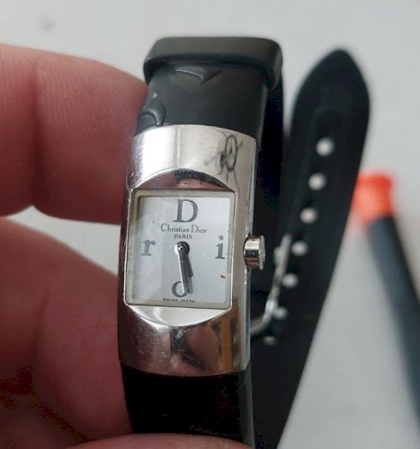 Ancienne montre Quartz, Christian Dior D102-100 ^