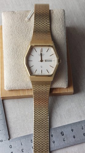 Ancienne montre Quartz, Citizen 210085 ^