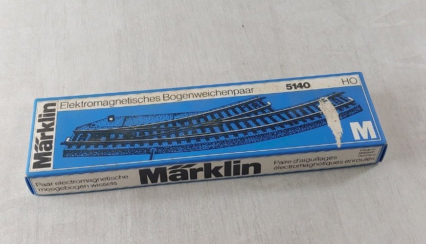 Ancienne paire d'aiguillages électromagnétiques enroulés, Märklin 5140, en HO