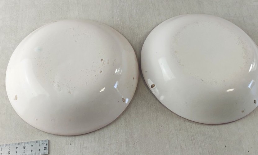 Ancienne paire d'assiettes creuses, décor oiseaux ,faïence de l'Est / Islettes