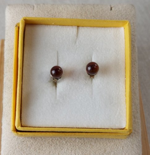 Ancienne paire de boucles d'oreilles, boules ambres, en argent massif