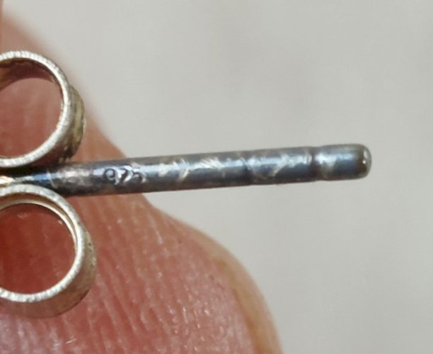 Ancienne paire de boucles d'oreilles, boules ambres, en argent massif