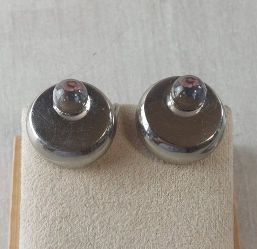Ancienne paire de boucles doreilles clip, Lanvin, en métal argenté, vintage