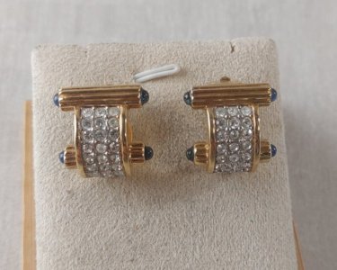 Ancienne paire de boucles d'oreilles clip, Nina Ricci ^