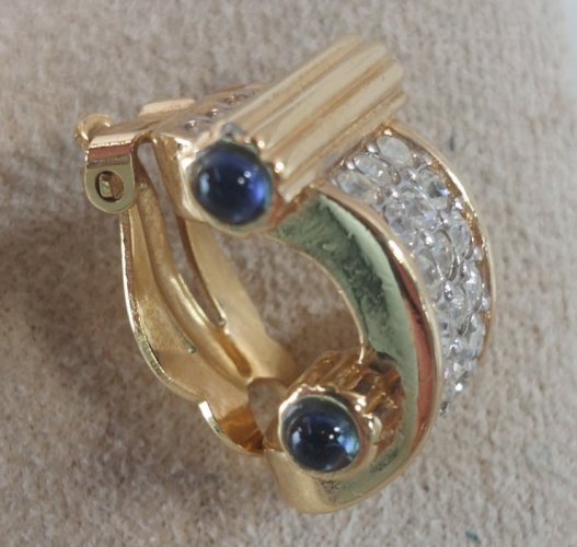Ancienne paire de boucles d'oreilles clip, Nina Ricci ^