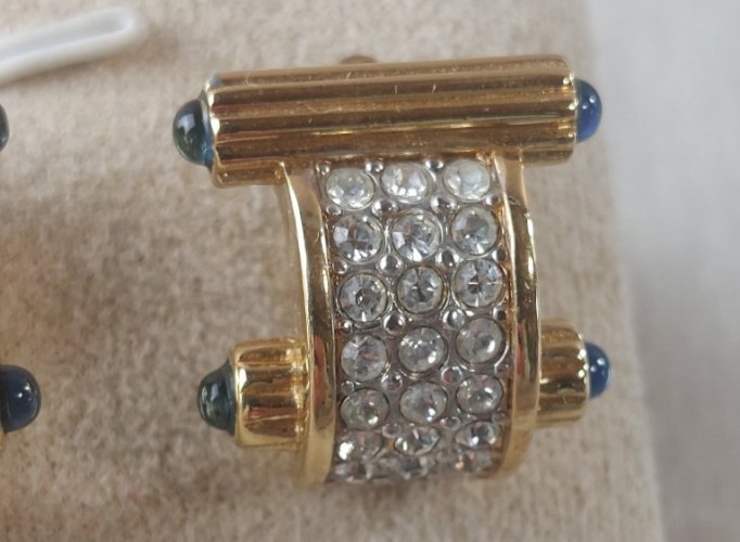 Ancienne paire de boucles d'oreilles clip, Nina Ricci ^