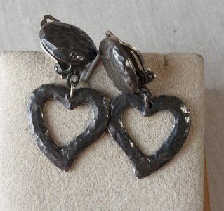 Ancienne paire de boucles d'oreilles clips, en métal argenté, Scooter ^