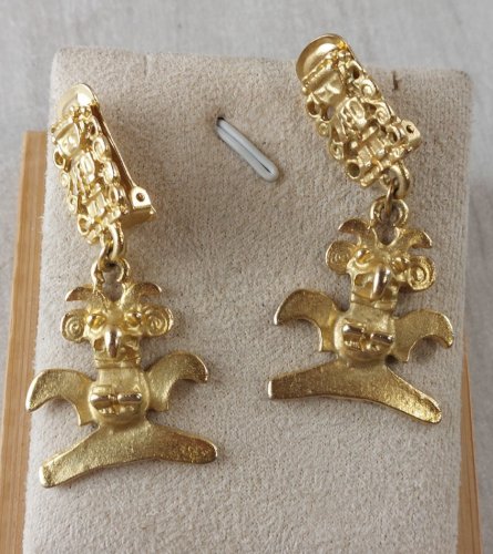 Ancienne paire de boucles d'oreilles clips, en métal doré, Inca, Balaboosté