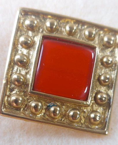 Ancienne paire de boucles d'oreilles clips, Robert Goossens, Yves Saint Laurent