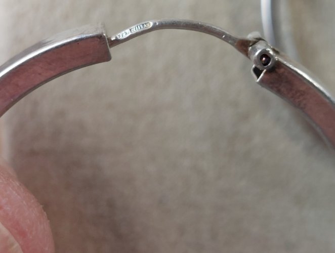 Ancienne paire de boucles d'oreilles, créoles, en argent massif