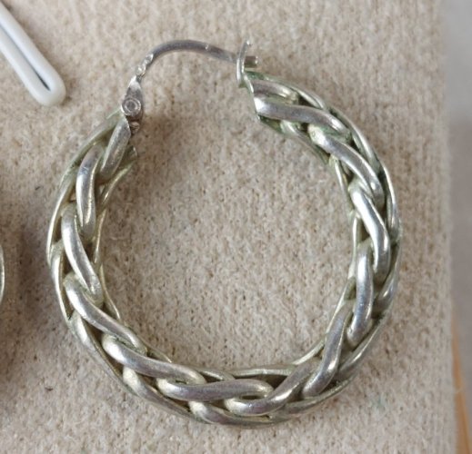Ancienne paire de boucles d'oreilles, créoles torsadées, en argent