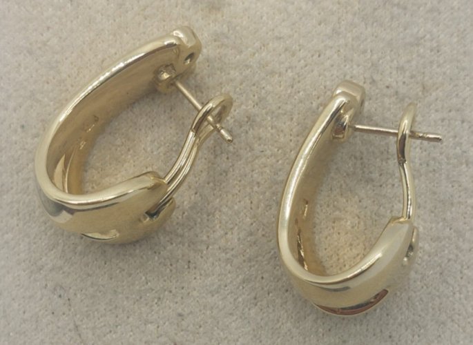 Ancienne paire de boucles d'oreilles, en plaqué or et strass ^