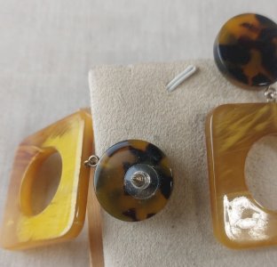 dot