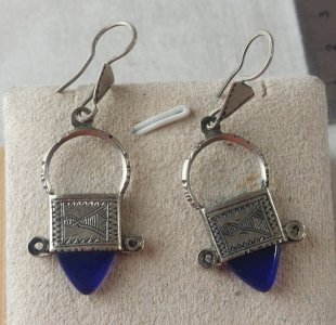 Ancienne paire de boucles d'oreilles ethnique, croix d'Ingall, en argent