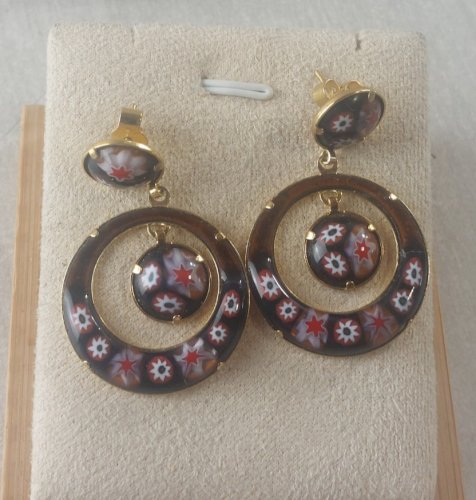 Ancienne paire de boucles doreilles pendantes rondes, Millefiori