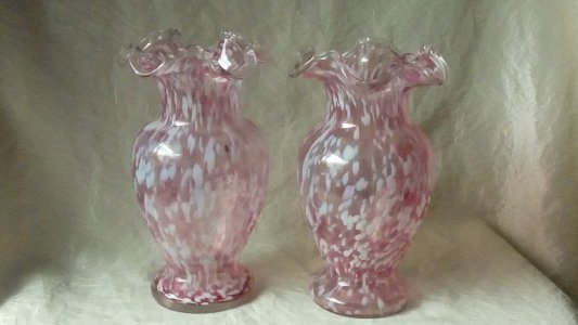 ANCIENNE PAIRE DE VASE EN VERRE CLICHY A COLORETTE**