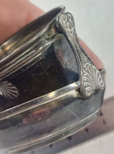 Ancienne passoire à thé / passe thé, en argent ^