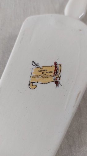 Ancienne pelle à tarte décor fleurs, en porcelaine, Décors de Paris