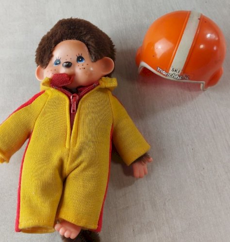 Ancienne peluche Kiki Monchhichi au ski, vintage