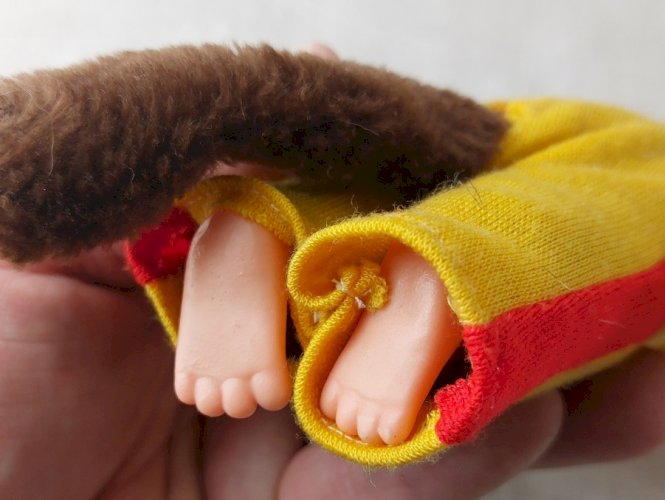 Ancienne peluche Kiki Monchhichi au ski, vintage