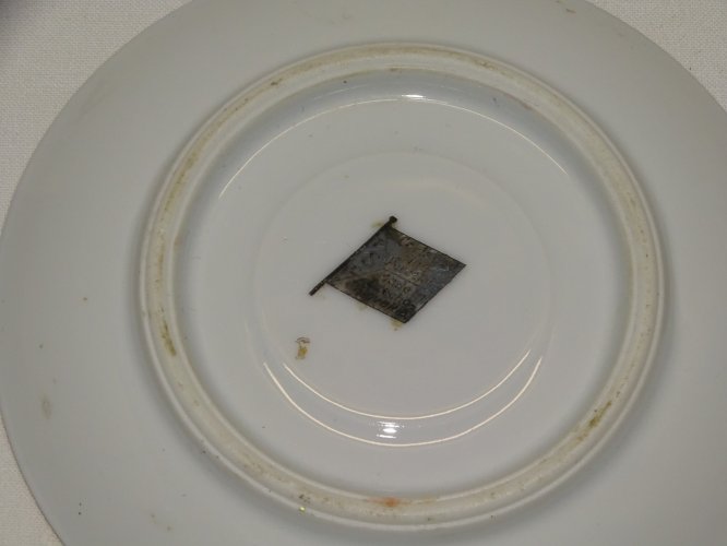 - ANCIENNE PETITE ASSIETTE ou SOUS TASSE à MOKA PORCELAINE CZECHOSLOVAKIA PSC  D