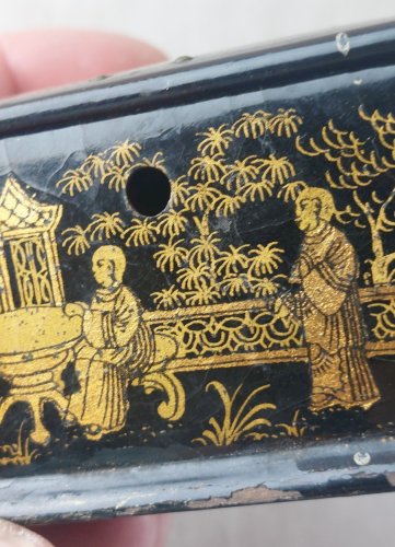 Ancienne petite boite à bijoux / coffret, en papier maché, décor japonisant ^