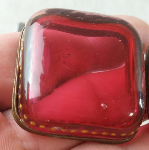 Ancienne petite boîte à pilule rectangulaire / pilulier, en verre émaillé