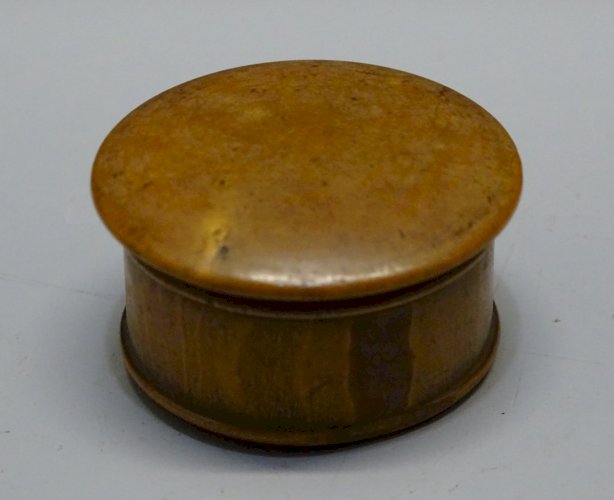 -ANCIENNE PETITE BOITE BOIS RELIQUAIRE PAPEROLLES à déchiffrer RELIGION  D