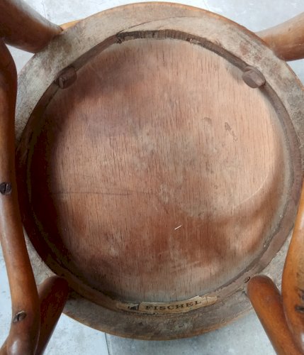 Ancienne Petite Chaise Enfant Fischel Décor Gravé Pierrot Bois Courbé