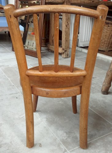 Ancienne Petite Chaise Enfant Fischel Décor Gravé Pierrot Bois Courbé