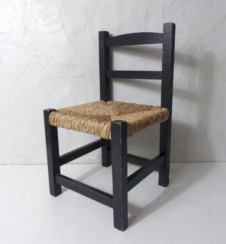 Ancienne petite chaise paillée en bois noir taille enfant vintage