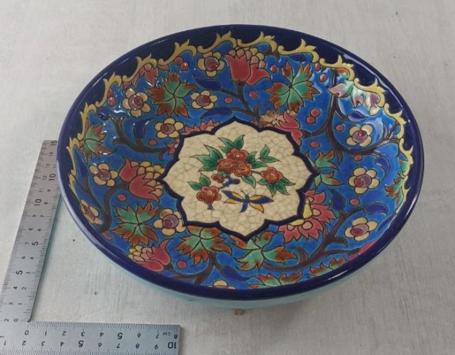 Ancienne petite coupe sur piédouche, décor fleurs, en émaux de Longwy