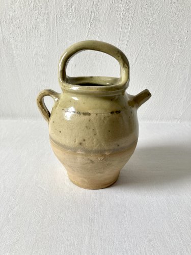 Ancienne petite cruche chevrette en grès émaillé ocre