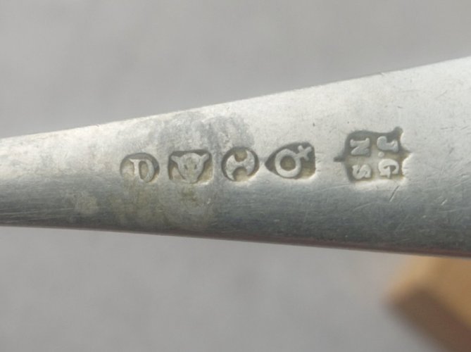 Ancienne petite cuillère à café, en argent, JGNS