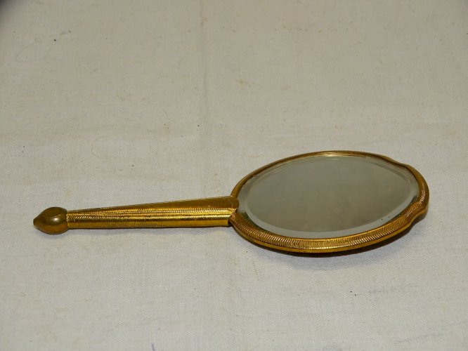 -ANCIENNE PETITE GLACE MIROIR FACE A MAIN CAMEE PORCELAINE LIMOGES AU DOS  D