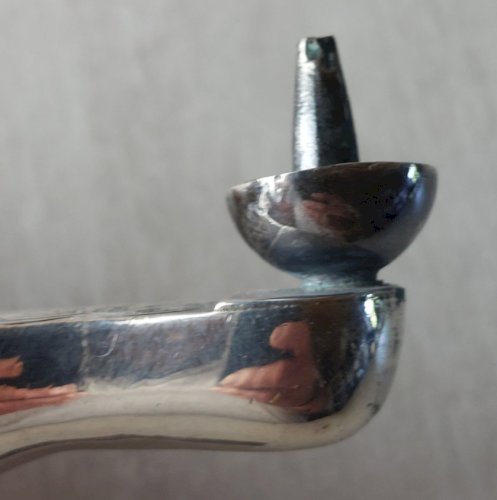 Ancienne petite lampe à huile miniature / Aladin, en argent ^